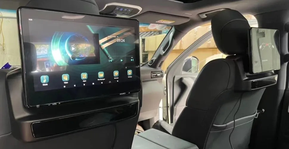 Комплект из 2-х мониторов 11,6" для задних пассажиров для Lexus и Toyota - Radiola RDL-LC1169 Black