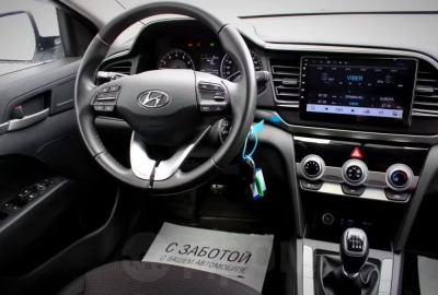 Штатная магнитола Hyundai Elantra AD 2019-2020 на Android 11 - Cardrox CD-4335M