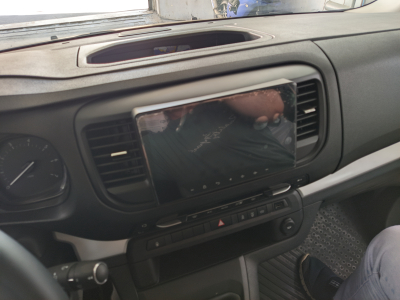 Автомагнитола штатная с 2K экраном RedPower 71075 Slim на Android 10 для Citroen Jumpy, Peugeot Traveller, Opel Zafira Life