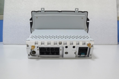 Штатное головное устройство для Lada Vesta на Android 8.1 Carmedia KR-8167-S9