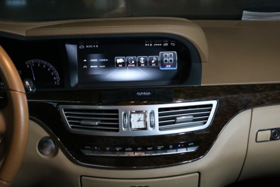 Штатная автомагнитола Mercedes-Benz S-Class W221 2006-2009 Carmedia XN-M1012 Android 10