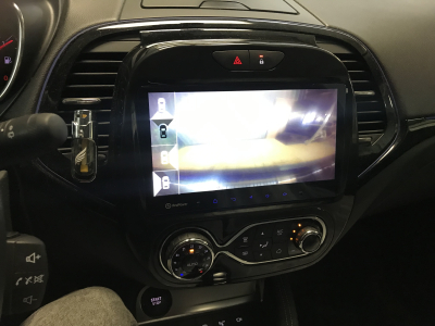 Автомагнитола штатная с 2K экраном RedPower 71259M Slim на Android 10 для Renault Kaptur 1-поколение (04.2016-н.в.) с климат-контролем