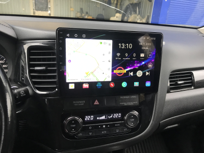 Автомагнитола штатная с 2K экраном RedPower 71156 Slim на Android 10 для Mitsubishi Outlander 2012+