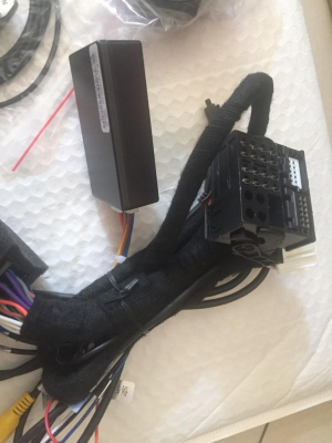 Штатная автомагнитола Volvo XC60 2015-2017 Carmedia XN-V8004 Android 9.0 DSP