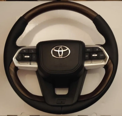 Руль с подогревом для Toyota Land Cruiser 200 2007-2015 Carmedia TY-WH-LC300H-01