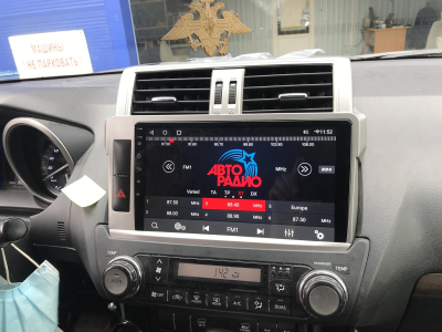 Автомагнитола штатная с 2K экраном RedPower 71265 Slim на Android 10 для Toyota Land Cruiser Prado 150 2014-2017