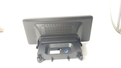 Штатное головное устройство Android 4.4 Carmedia UB-6621 для Mercedes Benz C класс W205 2014+ и GLC 2015+