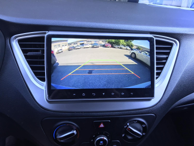 Автомагнитола штатная с 2K экраном RedPower 71167 Slim на Android 10 для Hyundai Solaris 2017+