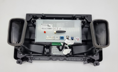 Штатная магнитола для Toyota Land Cruiser 200 10.2015+ top на Android 10 - Carmedia MRW-3923-864