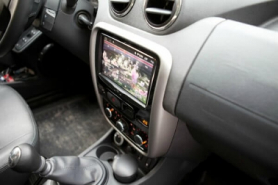 Штатное головное устройство Redpower 31157 IPS DSP на Android 7.1+ для Renault Duster, Logan 2, Kaptur 16+, Sandero 2, Lada Xray, Nissan Terrano Рестайлинг