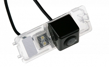 Штатная видеокамера парковки Skoda Superb