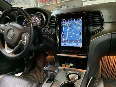 Магнитола Tesla для Jeep Grand Cherokee 2013+ черная на Android 11 Carmedia ZF-1217B-Q6