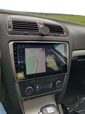 Штатная магнитола Skoda Octavia A5 2005-2013 серый (10 дюймов) на Android 11 - Cardrox CD-4035M-G