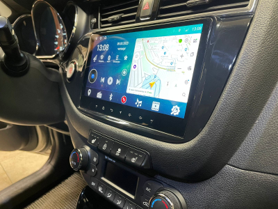 Автомагнитола штатная с 2K экраном RedPower 71238M Slim на Android 10 для KIA Ceed 2-поколение JD (07.2012-11.2018)