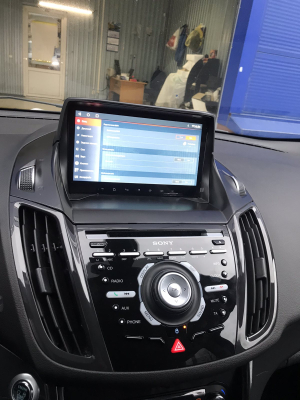 Автомагнитола штатная с 2K экраном RedPower 71151 Slim на Android 10 для Ford Kuga II 2012+