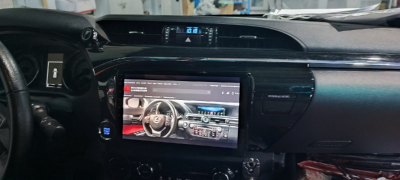 Автомагнитола штатная с 2K экраном RedPower 71186 Slim на Android 10 для Toyota Hilux 8 (2015+)