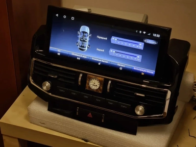 Магнитола для Toyota Land Cruiser 200 2007-2015 top на Android 12 - Carmedia ZH-T1206