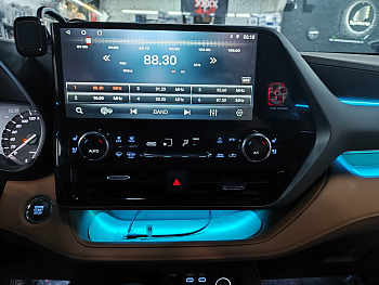Штатная магнитола для Toyota Highlander 2022+ (для рынка Европы, США) на Android 12 - Carmedia ZH-T1215