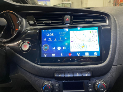 Автомагнитола штатная с 2K экраном RedPower 71238G Slim на Android 10 для KIA Ceed 2-поколение JD (2012-2018) 9 дюймов (глянец)