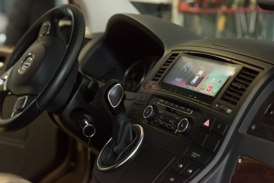 Автомагнитола штатная RedPower 51142 IPS DSP на Android 8.0 для Volkswagen Touareg (2002-2010), Multivan T5 (2003-2014)