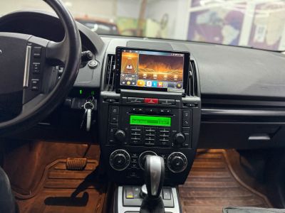 Штатная магнитола для Land Rover Freelander 2006-2012 (монохромный экран и полка) на Android 10, DSP, HDMI, Интерьерная подсветка - Carmedia SF-9302-D