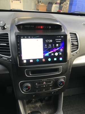 Автомагнитола штатная с 2K экраном RedPower 71440 Slim на Android 10 для KIA Sorento R2 (2012+) (топовые версии)