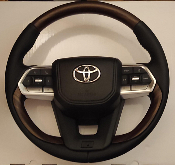 Руль без подогрева для Toyota Land Cruiser 200 2007-2015 в стиле ЛК300  - Carmedia TY-WH-LC300