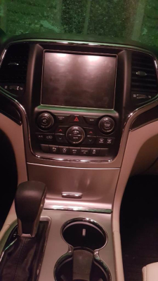 Магнитола Tesla для Jeep Grand Cherokee 2013+ черная на Android 9.0 Carmedia ZF-1217B-DSP