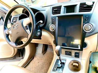 Магнитола Tesla для Toyota Highlander 2007-2013 U40 на Android 7.1 CARMEDIA ZF-1225