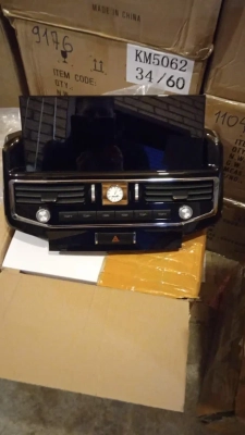 Магнитола для Toyota Land Cruiser 200 2007-2015 top на Android 12 - Carmedia ZH-T1206