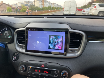 Автомагнитола штатная с 2K экраном RedPower 71242 Slim на Android 10 для Kia Sorento Prime