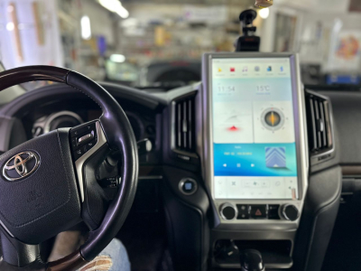 Магнитола Tesla для TOYOTA Land Cruiser 200 10.2015+ top на Android 11 CARMEDIA ZF-1829H-Q6