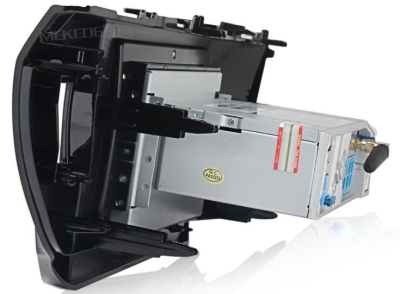 Штатное головное устройство Toyota Corolla E180/E170 2013+ вместо штатной рамки на Android 10 Carmedia MKD-1035-P5