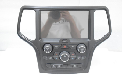 Штатное головное устройство Jeep Grand Cherokee 2013+ черная на Android 9.0 CARMEDIA KR-9176-DSP