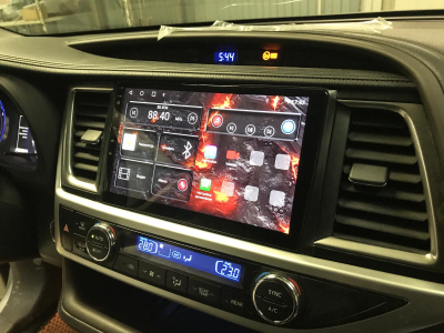 Автомагнитола штатная с 2K экраном RedPower 71184 Slim на Android 10 для Toyota Highlander 2014+