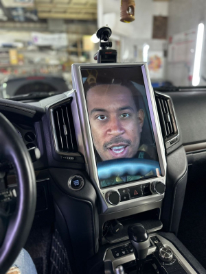 Магнитола Tesla для Toyota Land Cruiser 200 10.2015+ на Android 11 CARMEDIA ZF-1829L-Q6