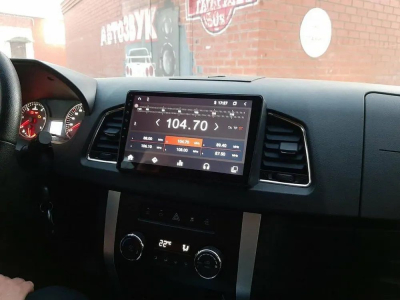 Штатная магнитола Uaz Patriot 2017-2023 10 дюймов с CAN-адаптером на Android 11 - Cardrox CD-4446M