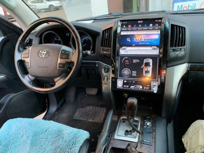 Магнитола Tesla для Toyota Land Cruiser 200 2007-2015 Carmedia ZF-1816H Android 8.1 TESLA