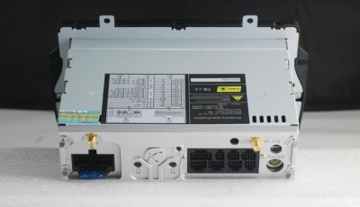 Штатное головное устройство Lada Vesta на Android 10 Carmedia MKD-L860-P6